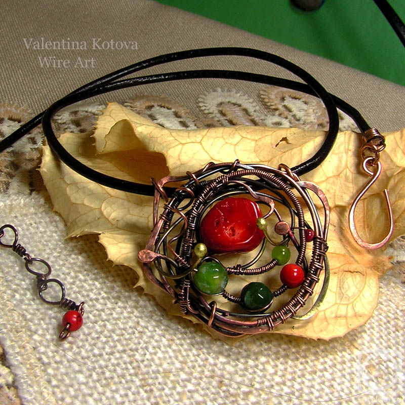 Kotova Valentina. Necklace of copper wire and beads of coral and jade