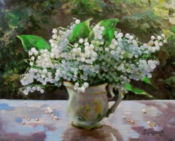 Bouquet of lilies of the valley