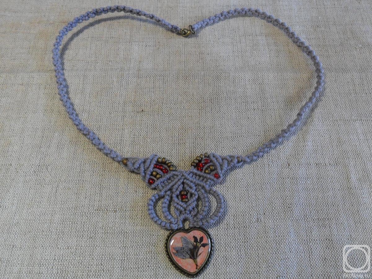 Harlova Tatyana. Heart necklace