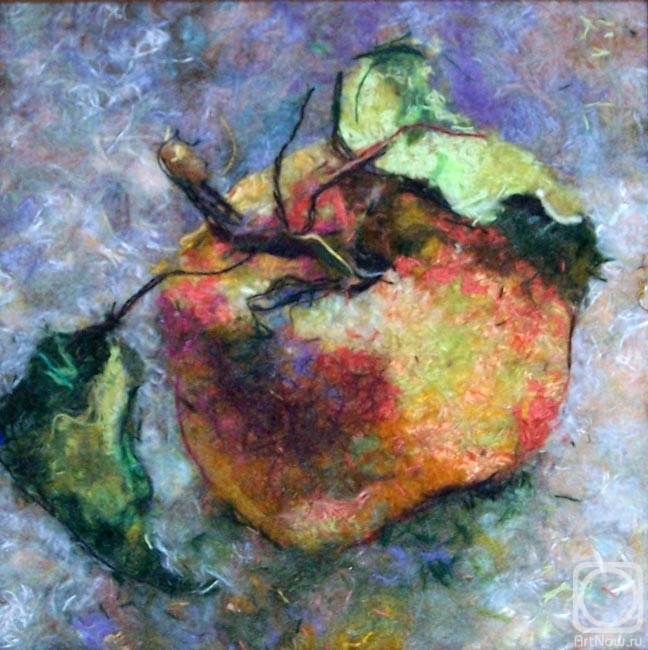 Hitkova Lyubov. The last apple from a branch