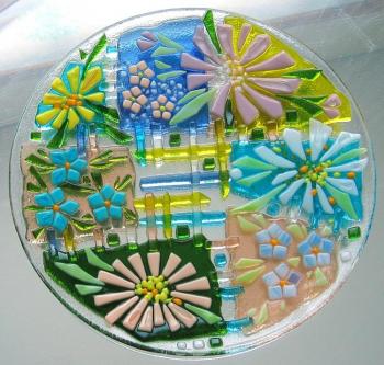 Glass dish for the holiday table, "Chintz summer" fusing