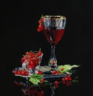 Still life with currants