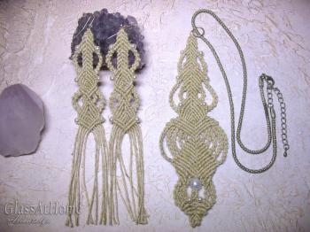 Set - pendant and earrings in macrame technique