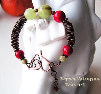 Copper bracelet with onyx and coral. Kotova Valentina
