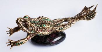 Frog in love (new red version) (Animalistic Bronze). Ermakov Yurij