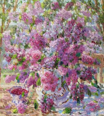 Lilac in the country. Zundalev Viktor