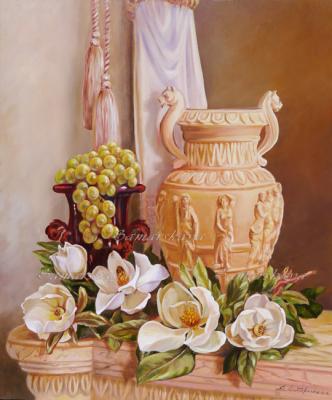 With a Roman vase and magnolias. Samarskaya Helena