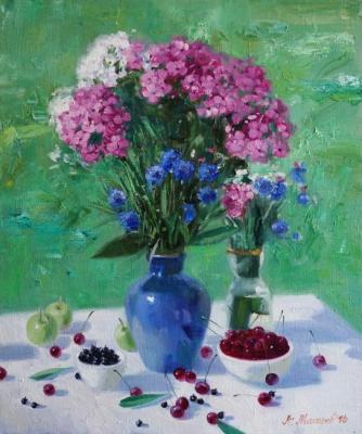 Bouquet with phlox and cherry