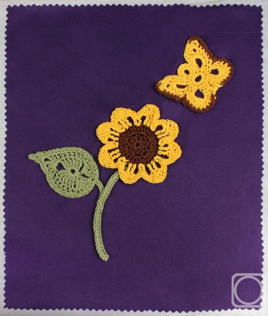 Deynega Tatyana. Sunflower and butterfly
