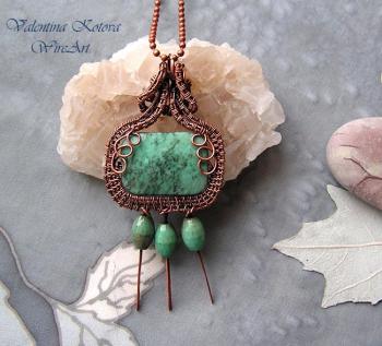 Copper pendant with green agate (Copper Jewelry). Kotova Valentina