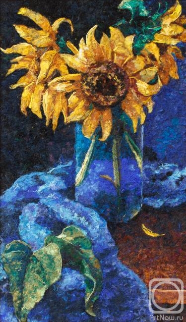 Hitkova Lyubov. Golden sunflower