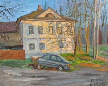 Tutaev (Romanov-Borisoglebsk), a house on Yaroslavskaya Street, sunset, spring. Dobrovolskaya Gayane