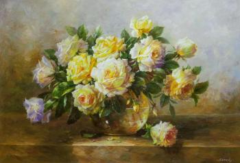 Bouquet of yellow roses. Kamskij Savelij