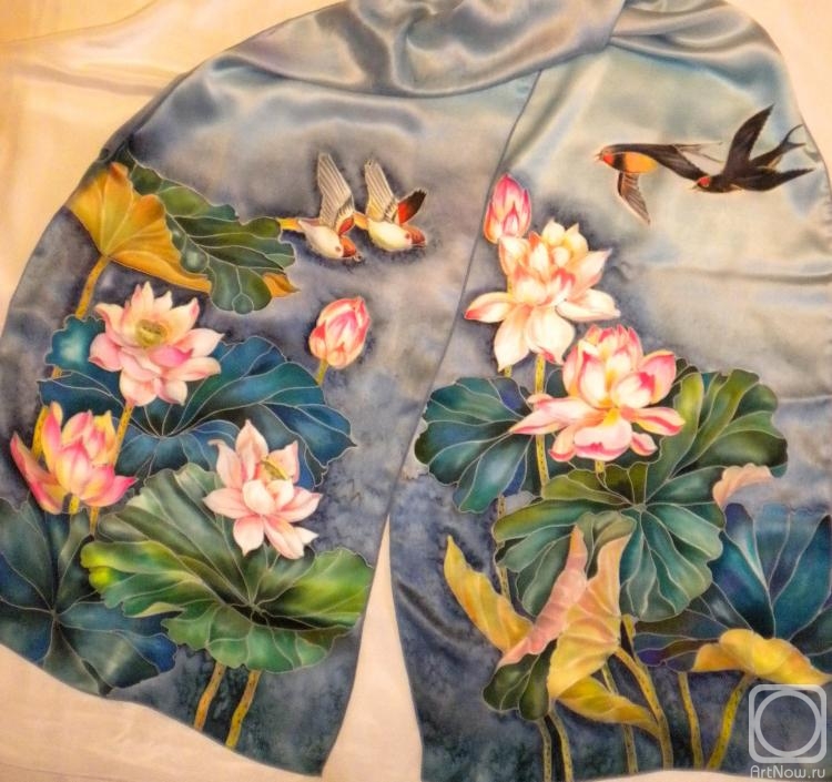 Moskvina Tatiana. Batik-scarf "Lotuses and birds"