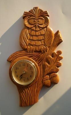 Watch made of wood "Owl". Petin Mihail