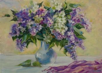 Still life Lilac in a blue vase. Mineeva Lsrisa