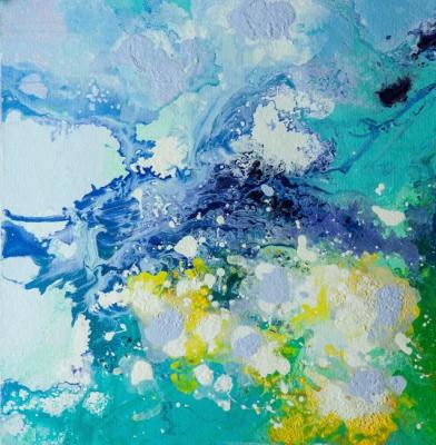 Sea. Catching a wave the sun