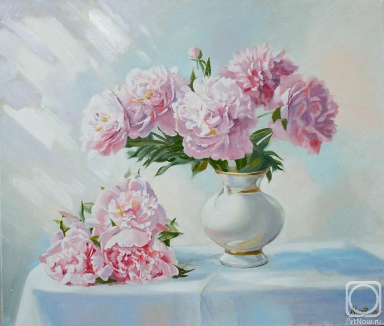 Mahnach Valeriya. Pink peonies in a white vase
