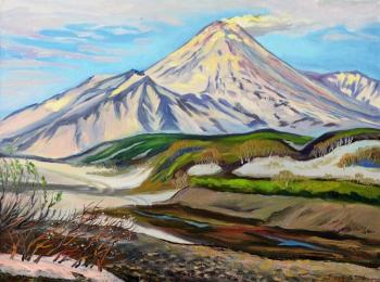 June. The Volcano Avachinsky. Dry the river. Stepanov Pavel