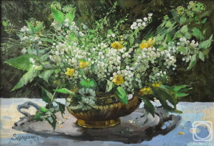 Vedeshina Zinaida. Lilies of the valley in the garden
