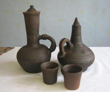 Set of vessels for wine