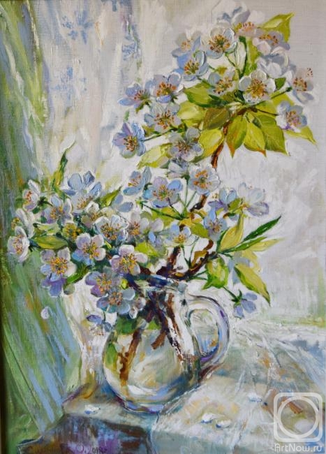Simonova Olga. The blossoming pear branches