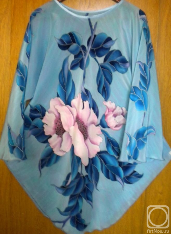 Moskvina Tatiana. Blouse-batik "Wonderful flowers"
