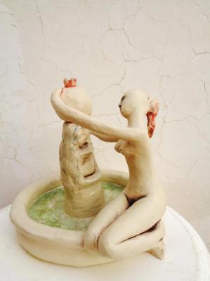 Woman with fountain (Ceramic Sculpture). Sivas Elisaveta
