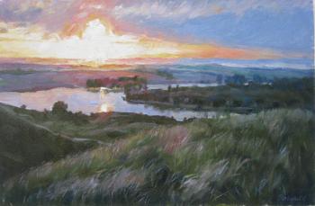 Dawn over the Lutuginsky reservoir. Voronov Vladimir