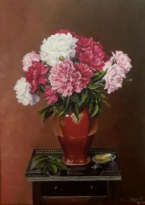 Bouquet of of peonies in the interior