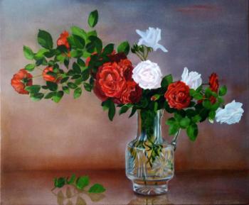 Bouquet of roses in a cristal decanter. Sokolova Larisa