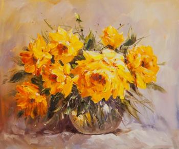 Yellow rose. Sunny bouquet