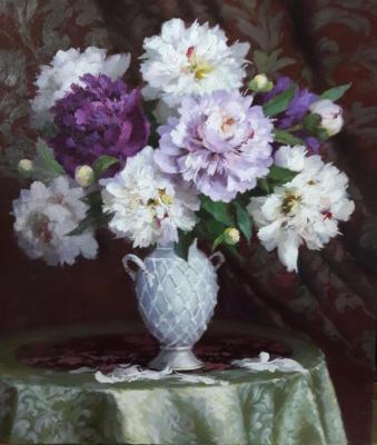 Nikolaev Yury Vasilevich. Peonies in a white vase