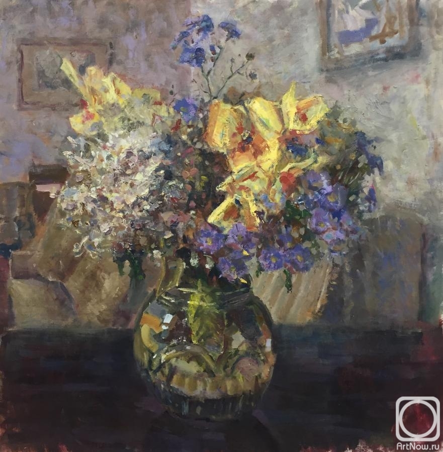 Zhmurko Anton. Bouquet in a round transparent vase