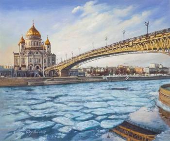 Moscow in early spring. View of the Cathedral of Christ the Saviour