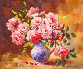 Bouquet of roses in a jug
