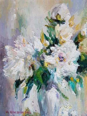 White peonies in a vase. Kruglova Irina