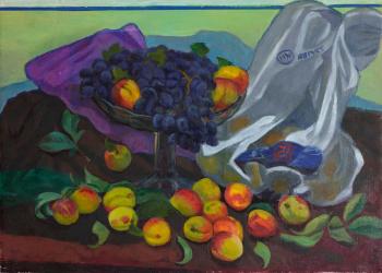 Grapes and peaches. Li Moesey