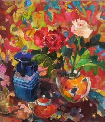 Roses in a teapot