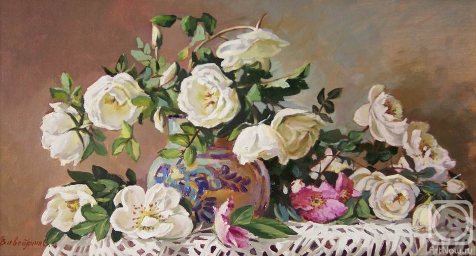 Vaveykina Svetlana. Still life with white rosehip