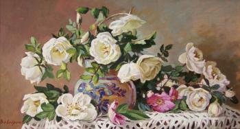 Still life with white rosehip (White Rose Painting). Vaveykina Svetlana
