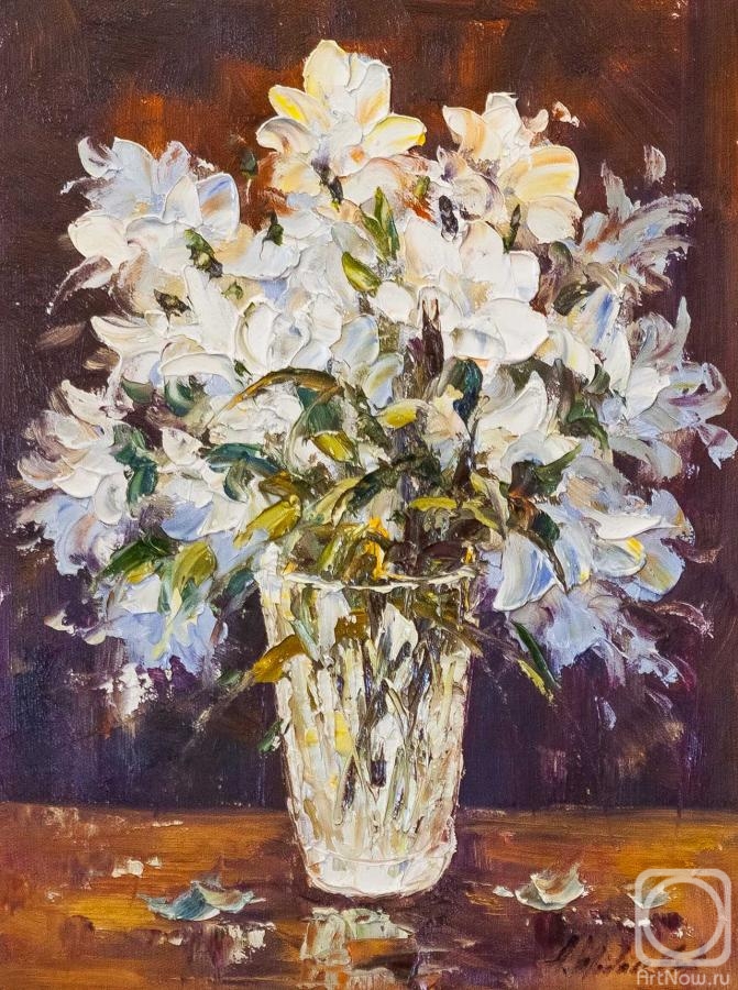 Vlodarchik Andjei. Bouquet of garden lilies on the table
