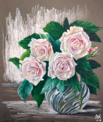 Delicate white roses