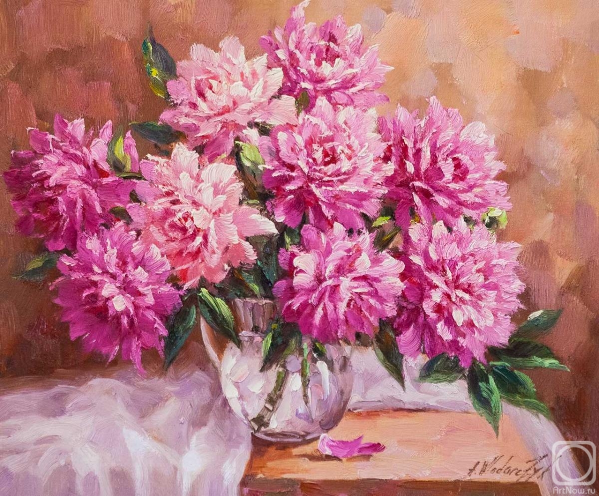 Vlodarchik Andjei. Bouquet of peonies on the table