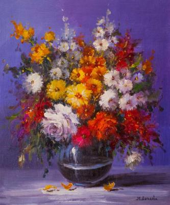 A bouquet of roses and garden asters in a vase