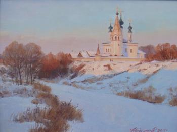 Suzdal. Alexandrovsky convent on a winter evening