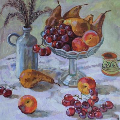 White still life with grapes