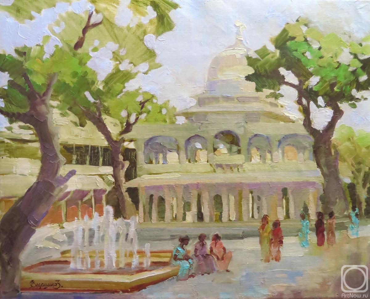 Vedeshina Zinaida. India. Udaipur. Meet at the fountain of the Palace of the Maharajas!