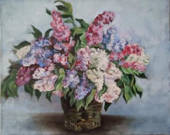 Lilacs in the basket. Orfenova Tatyana
