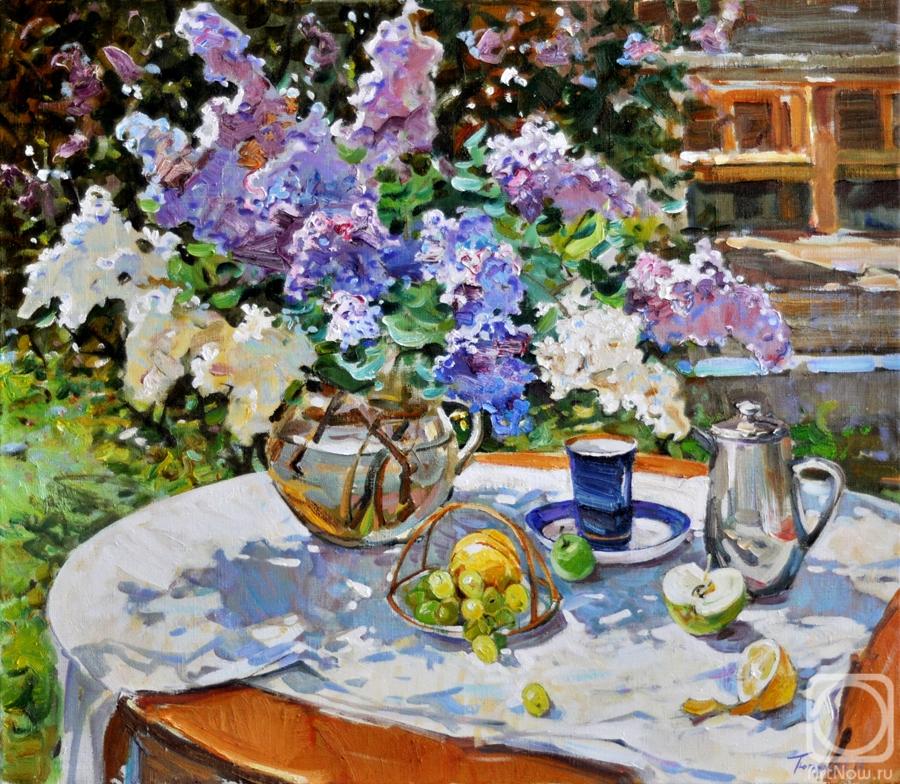 Tyutrin Peter. Lilac in the country